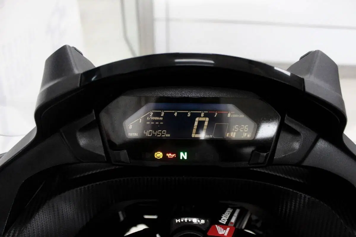 Honda Integra 750 DCT (2016 - 17) (7)