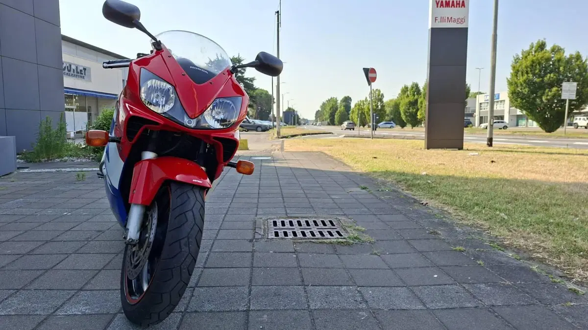 Honda CBR 600 F (2001 - 06) (3)