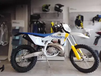 Husqvarna TE 300 (2027) nuova