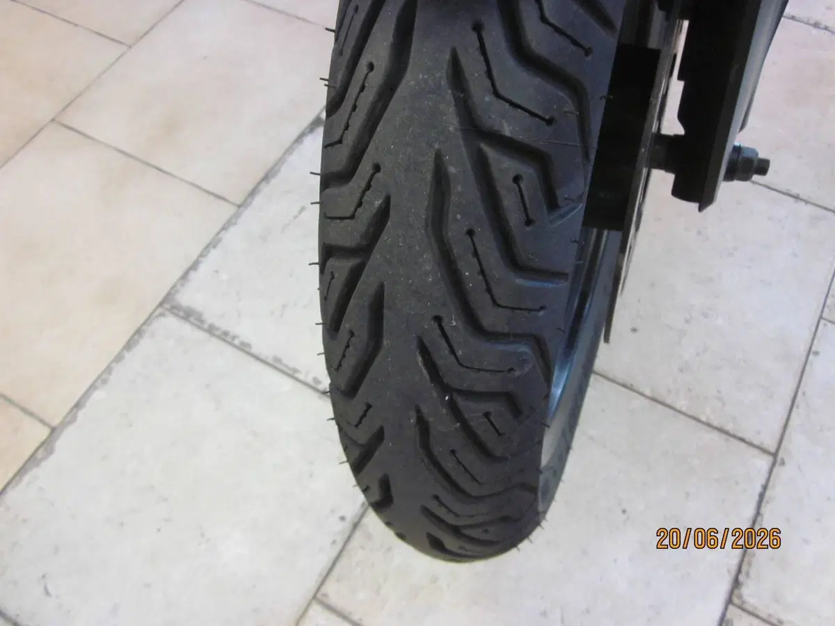 Kymco Agility 125 R16 (2008 - 17) (4)