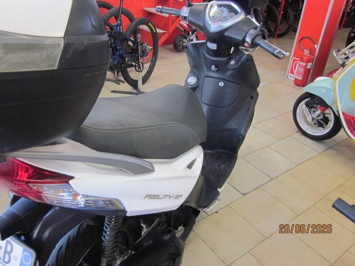 Kymco Agility 125 R16 (2008 - 17) (7)
