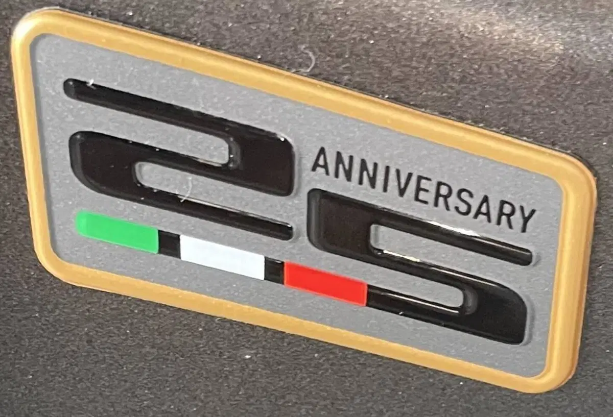 Piaggio Beverly 310 25th Anniversary (2026) (6)