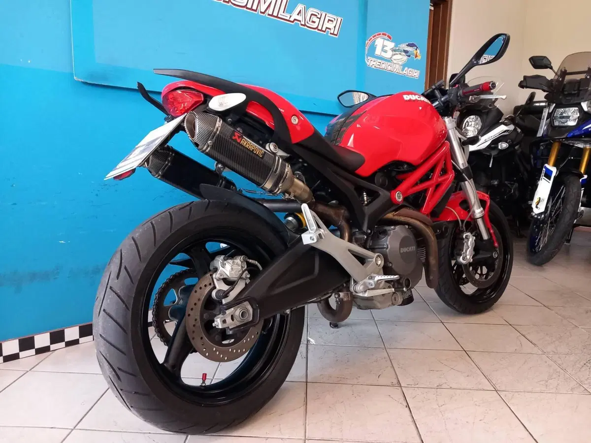 Ducati Monster 696 (2008 - 13) (3)