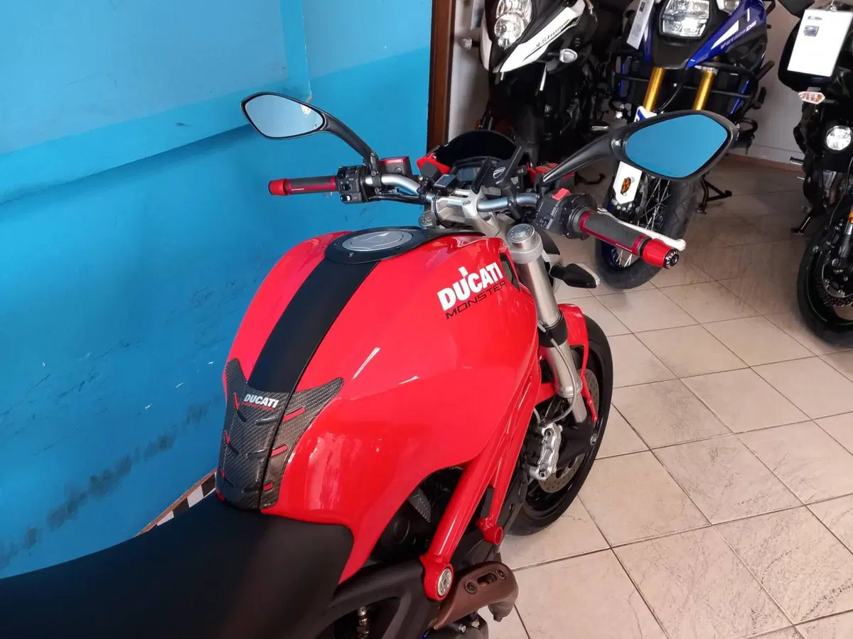 Ducati Monster 696 (2008 - 13) (16)