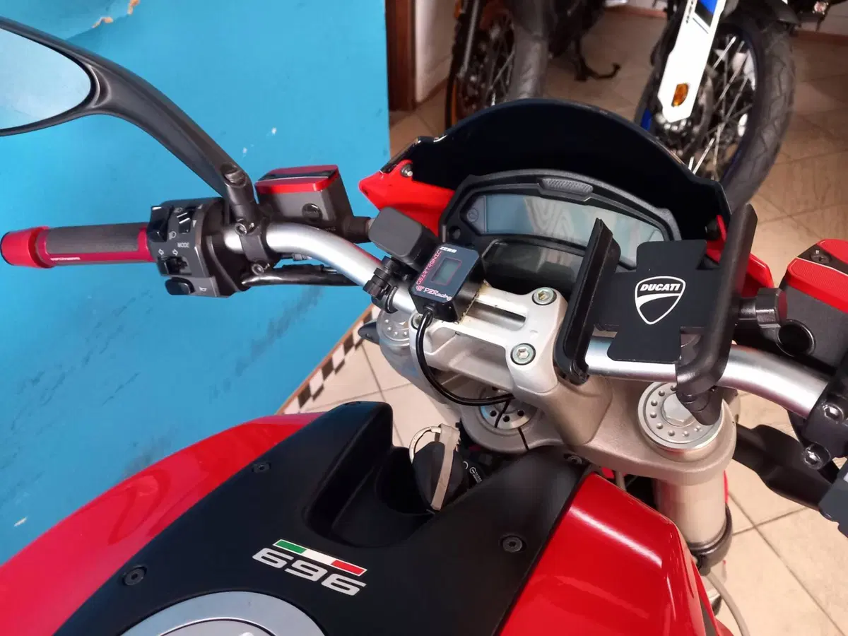 Ducati Monster 696 (2008 - 13) (17)