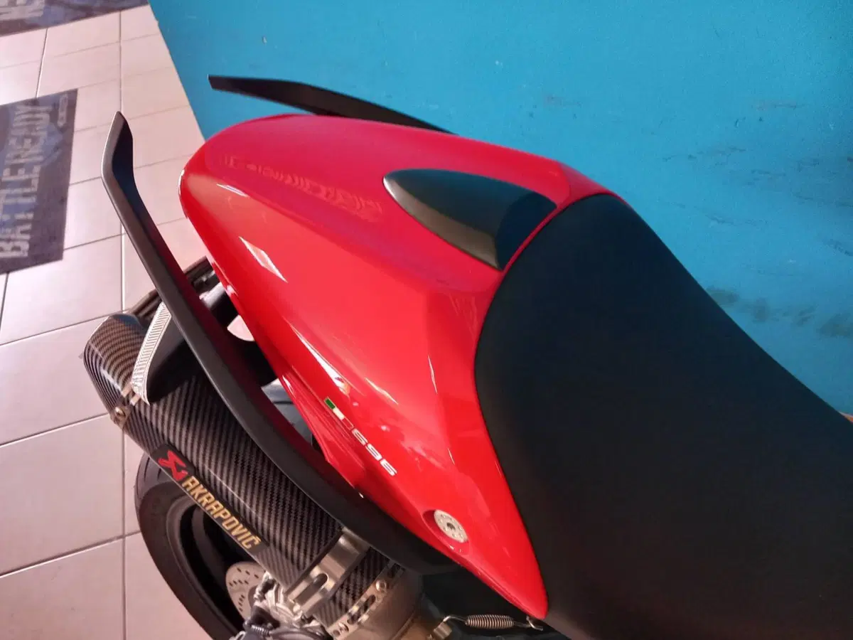 Ducati Monster 696 (2008 - 13) (14)