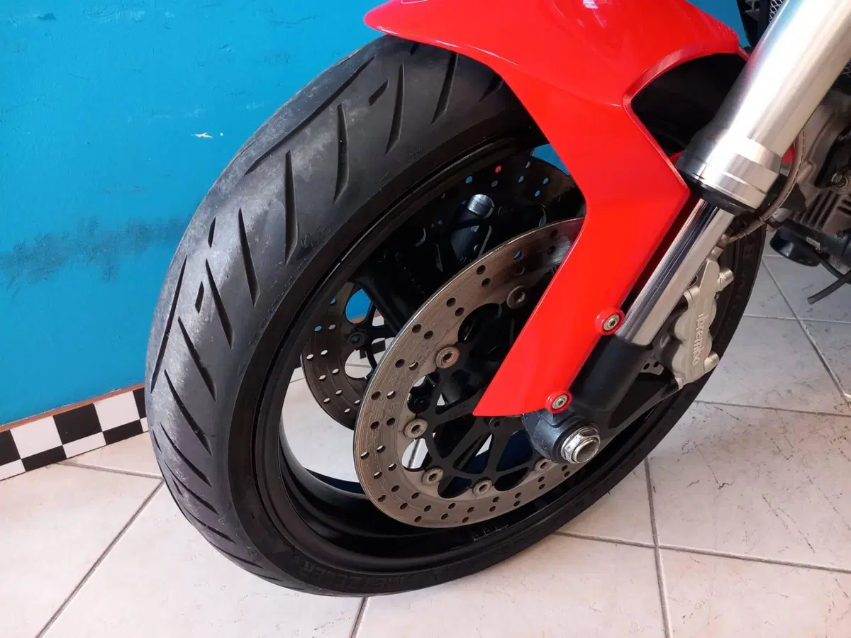 Ducati Monster 696 (2008 - 13) (7)
