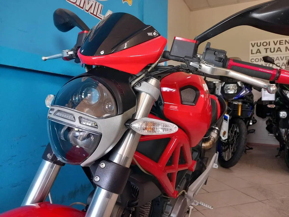 Ducati Monster 696 (2008 - 13) (8)