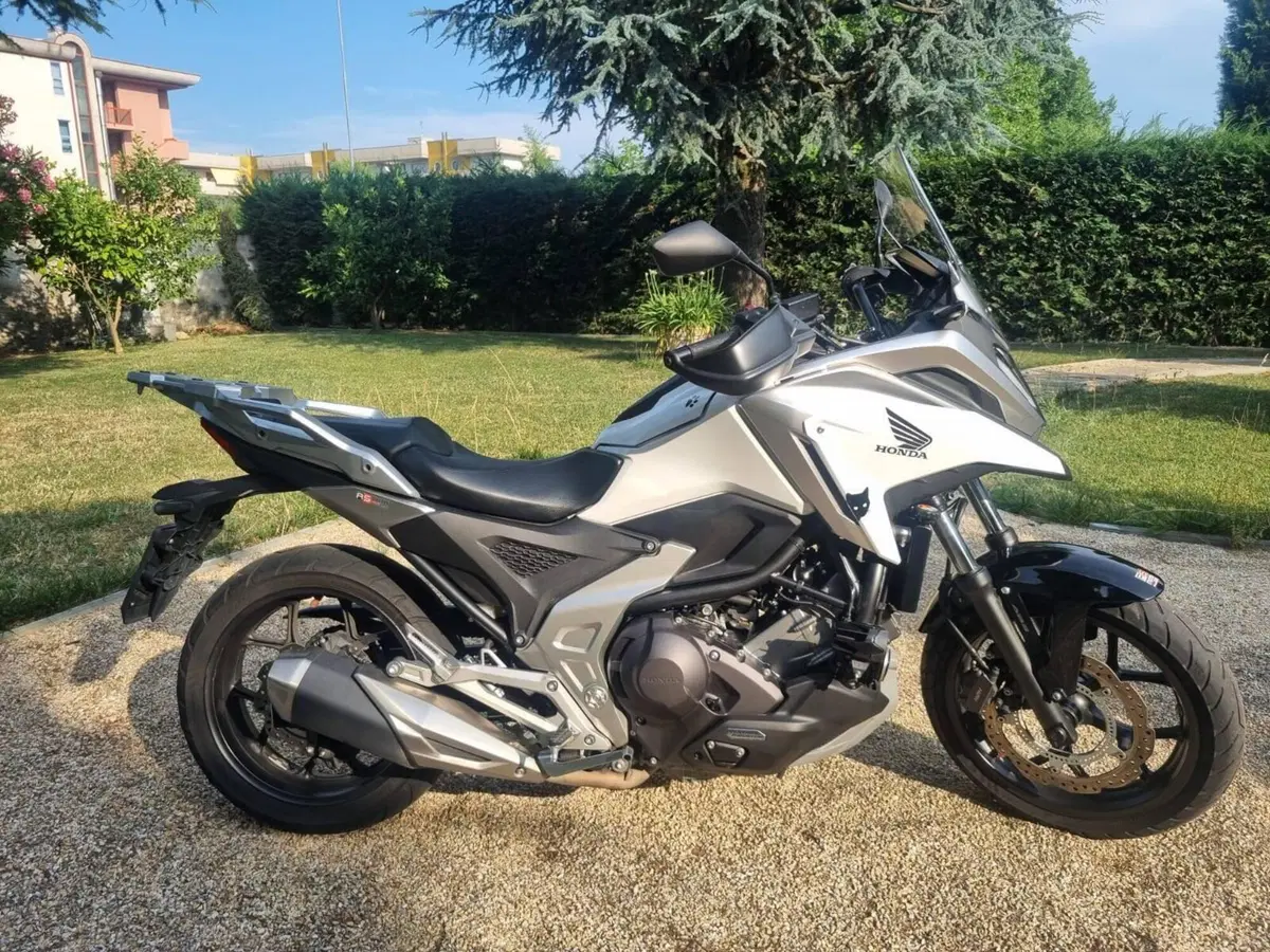 Honda NC 750 X DCT Urban (2021 - 24) (2)