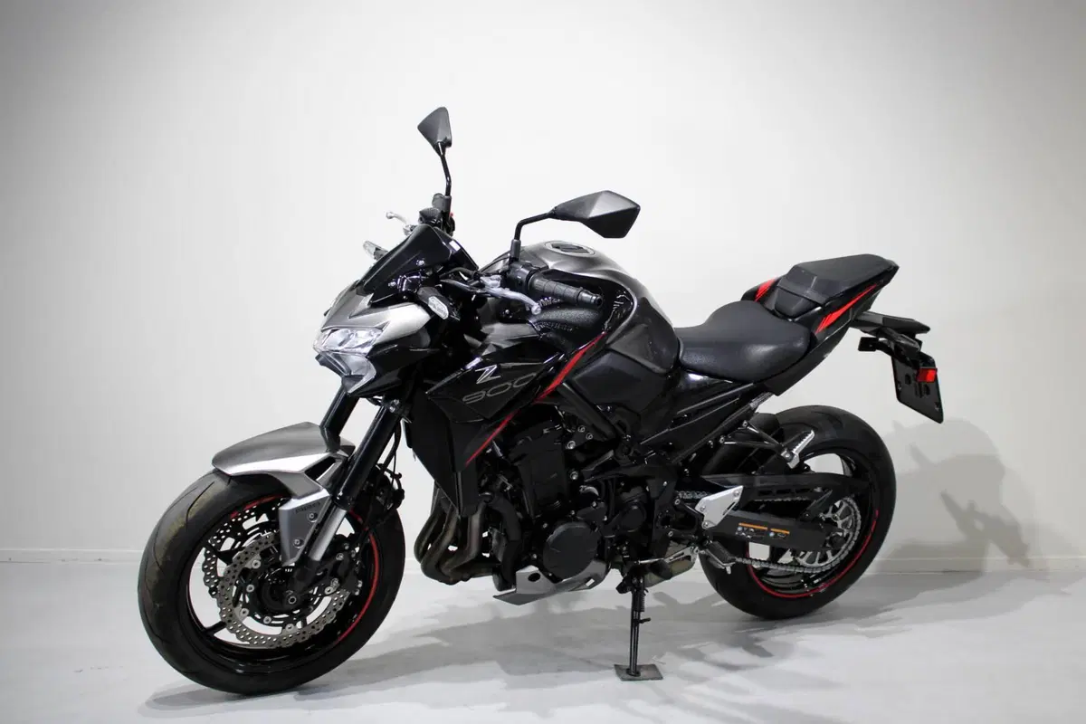 Kawasaki Z 900 (2021 - 24) (3)