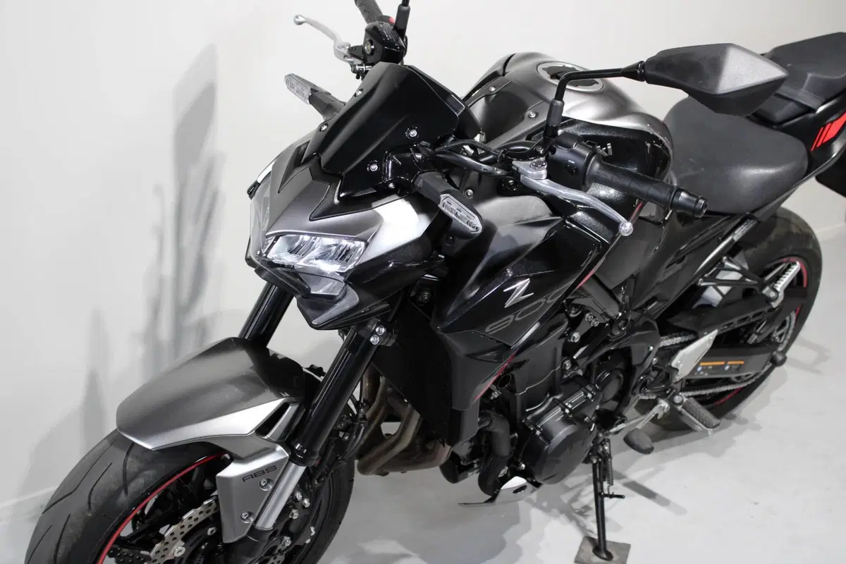 Kawasaki Z 900 (2021 - 24) (9)