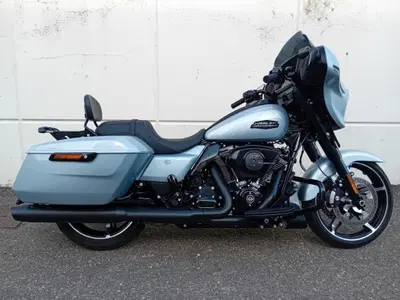 Harley-Davidson Street Glide (2024 - 26) usata
