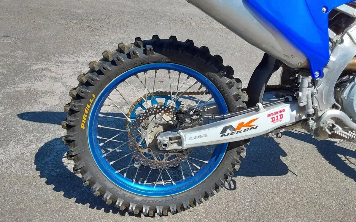 Yamaha YZ 450 F (2025) (3)