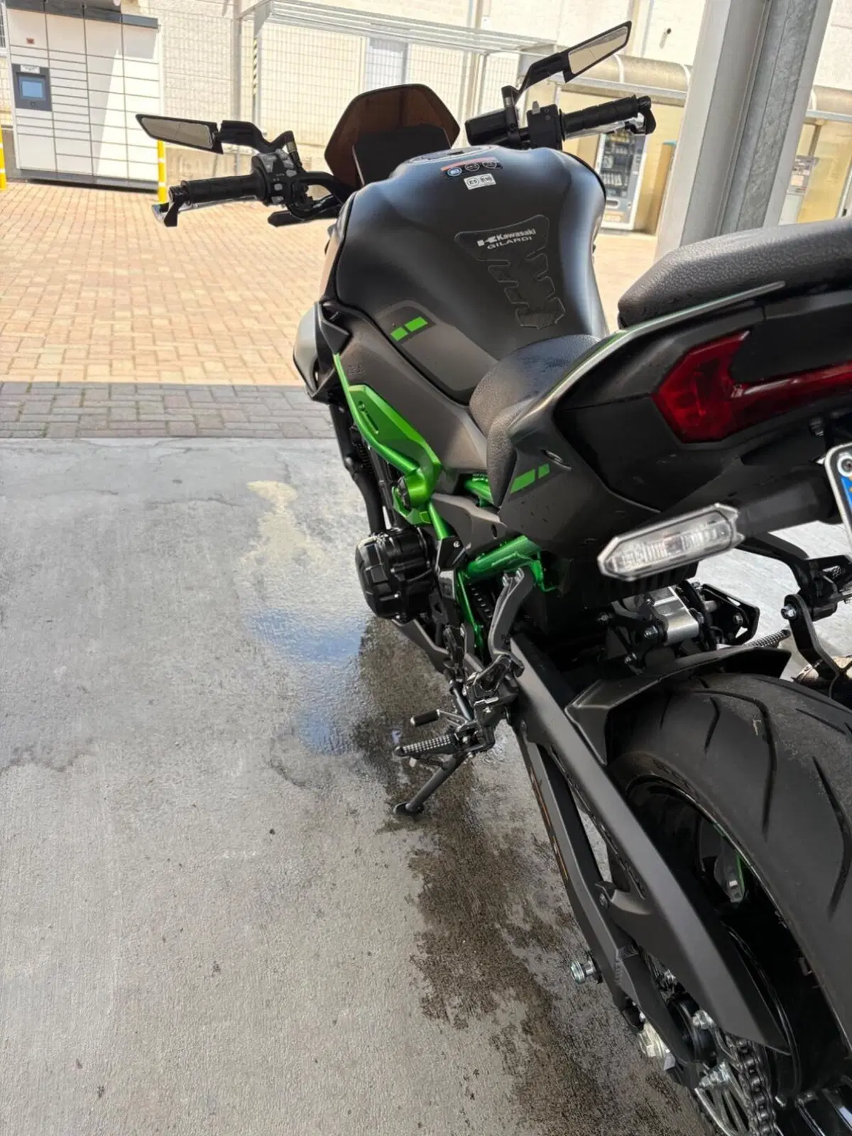 Kawasaki Z 900 Performance (2025 - 26) (3)