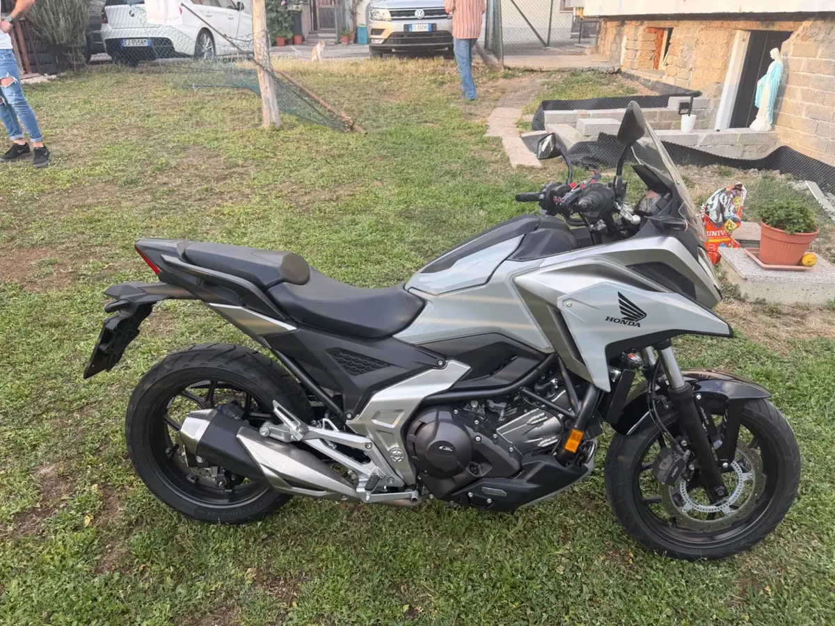 Honda NC 750 X DCT Urban (2021 - 24) (2)