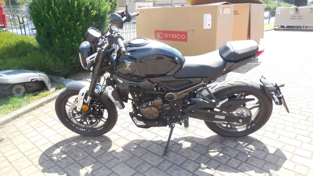 Voge Trofeo 300AC (2021 - 26) (3)
