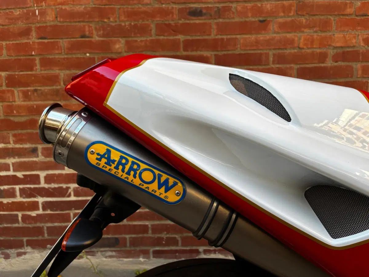 Ducati 748 S (1999 - 01) (4)