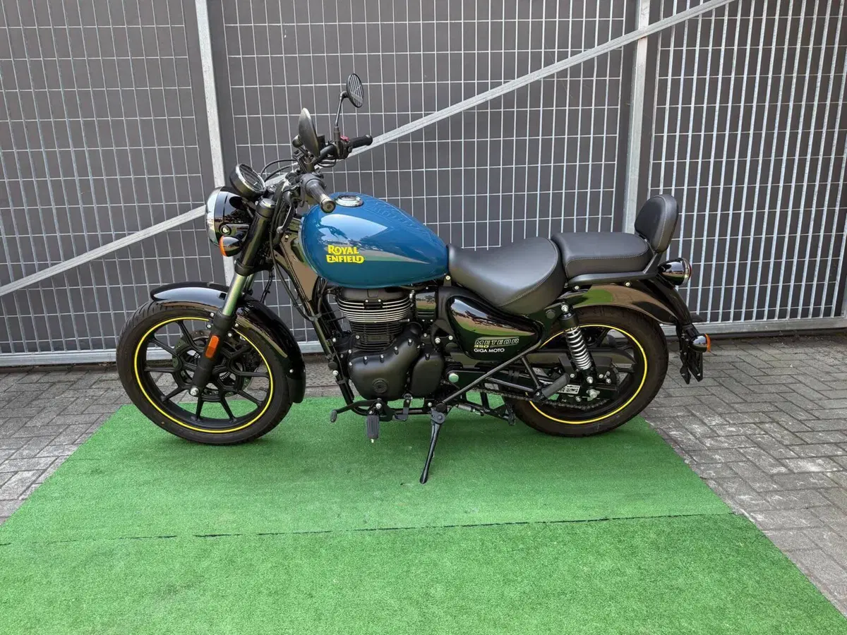 Royal Enfield Meteor 350 (2021 - 26) (2)