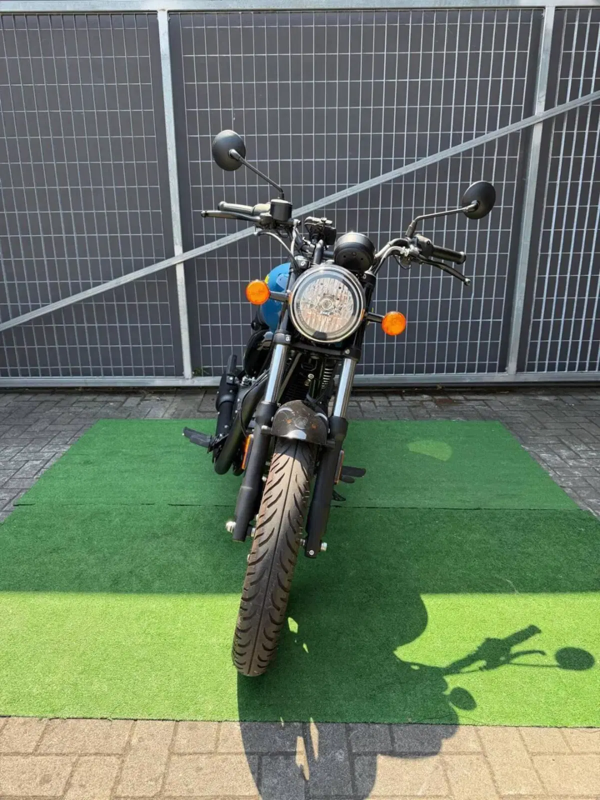 Royal Enfield Meteor 350 (2021 - 26) (4)