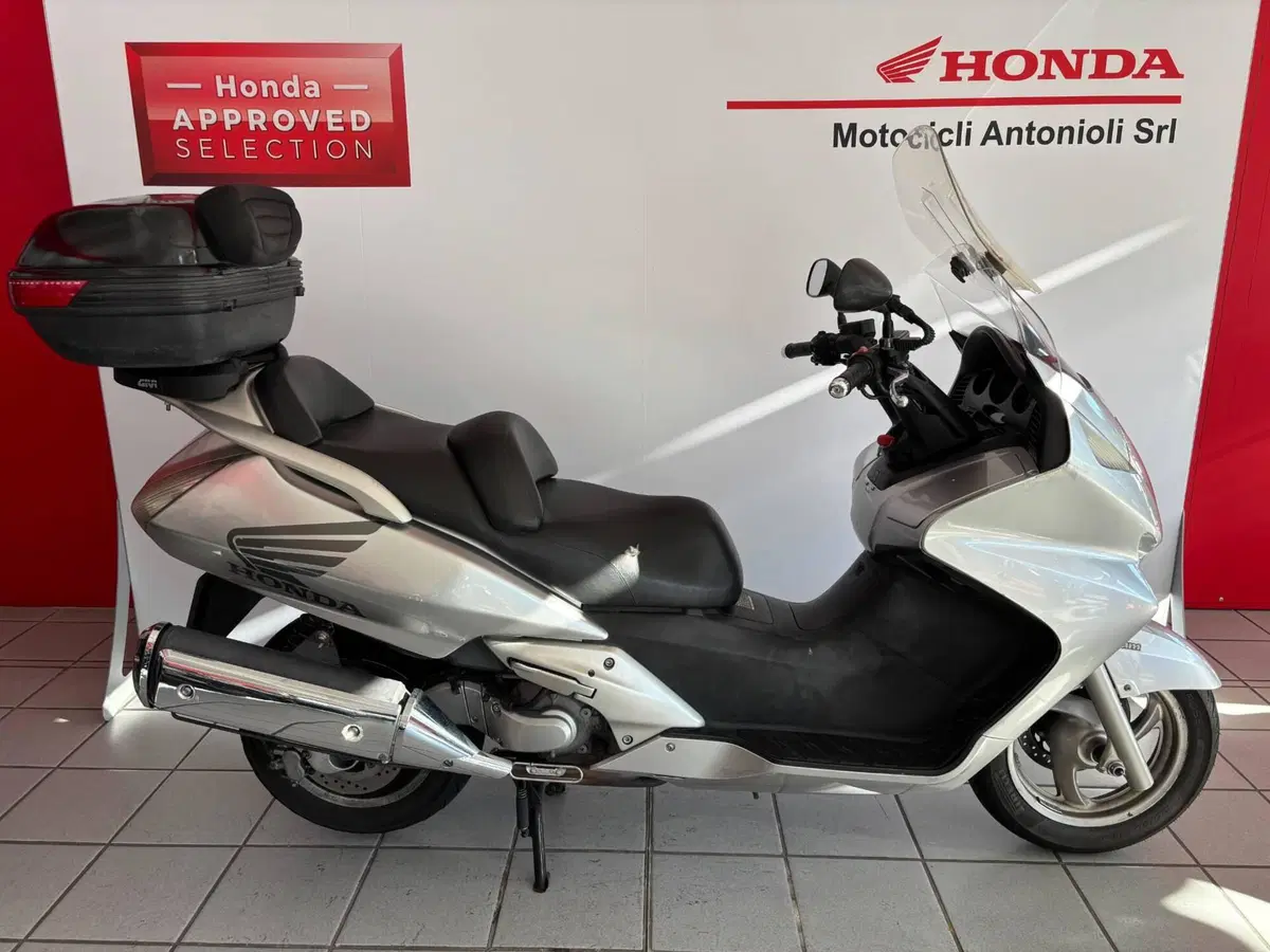 Honda Silver Wing 600 (2001 - 05)