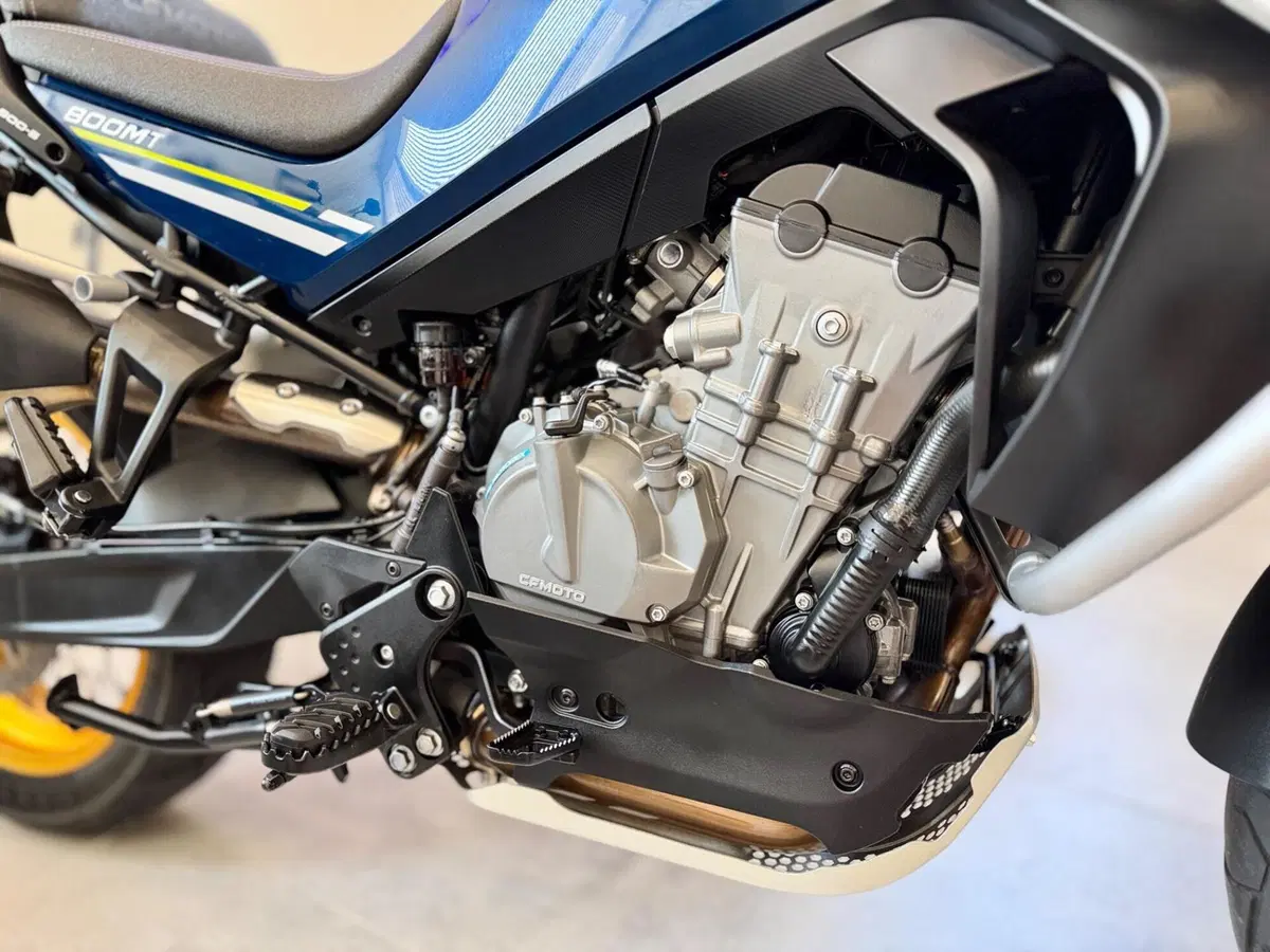 CFMOTO 800MT Touring (2022 - 26) (8)