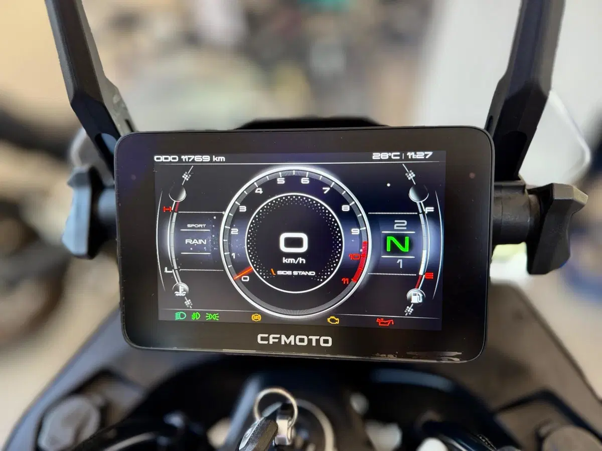 CFMOTO 800MT Touring (2022 - 26) (9)