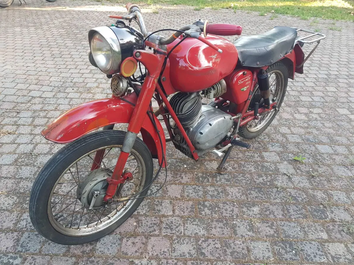 Moto Guzzi Stornello 125