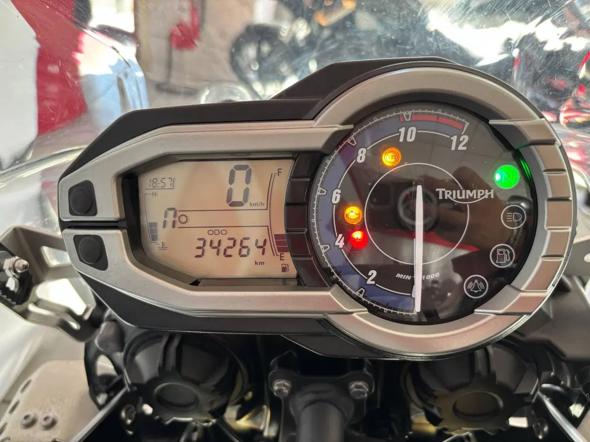 Triumph Tiger 800 ABS (2010 - 14) (3)