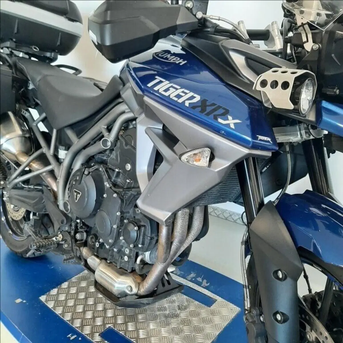 Triumph Tiger 800 XRx (2015 - 17) (5)