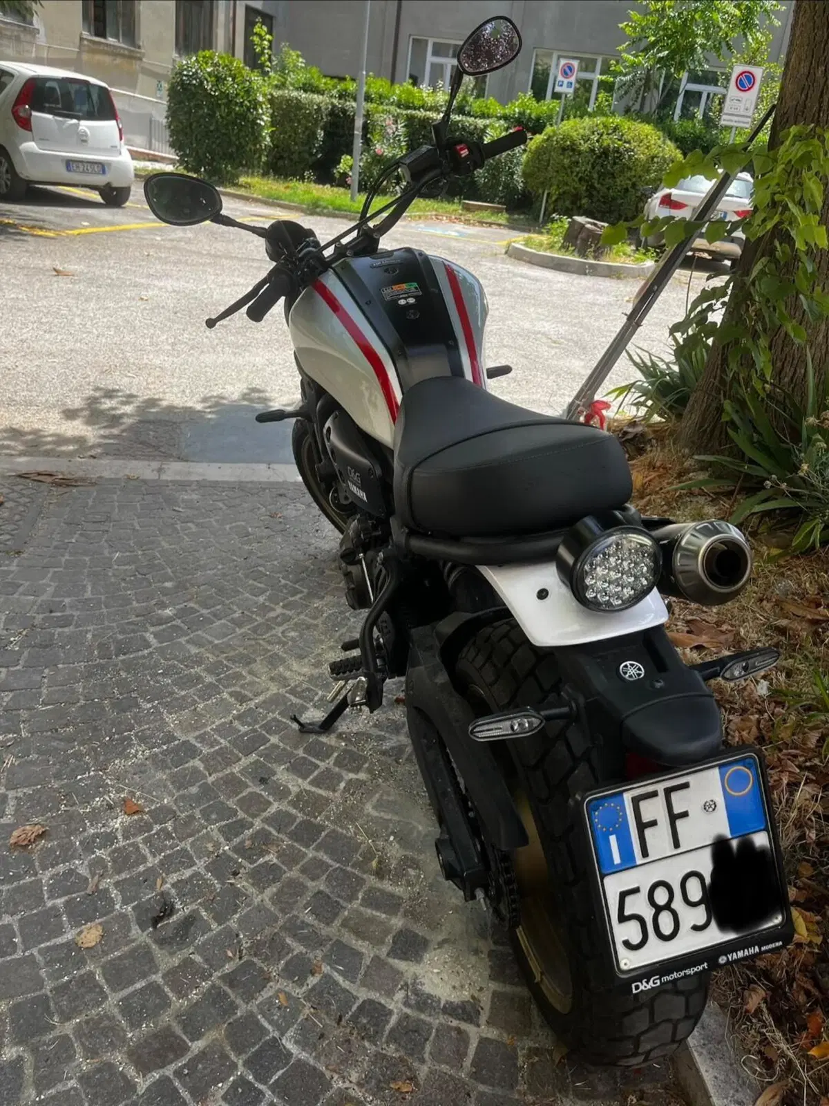 Yamaha XSR 700 XTribute (2022 - 24) (9)