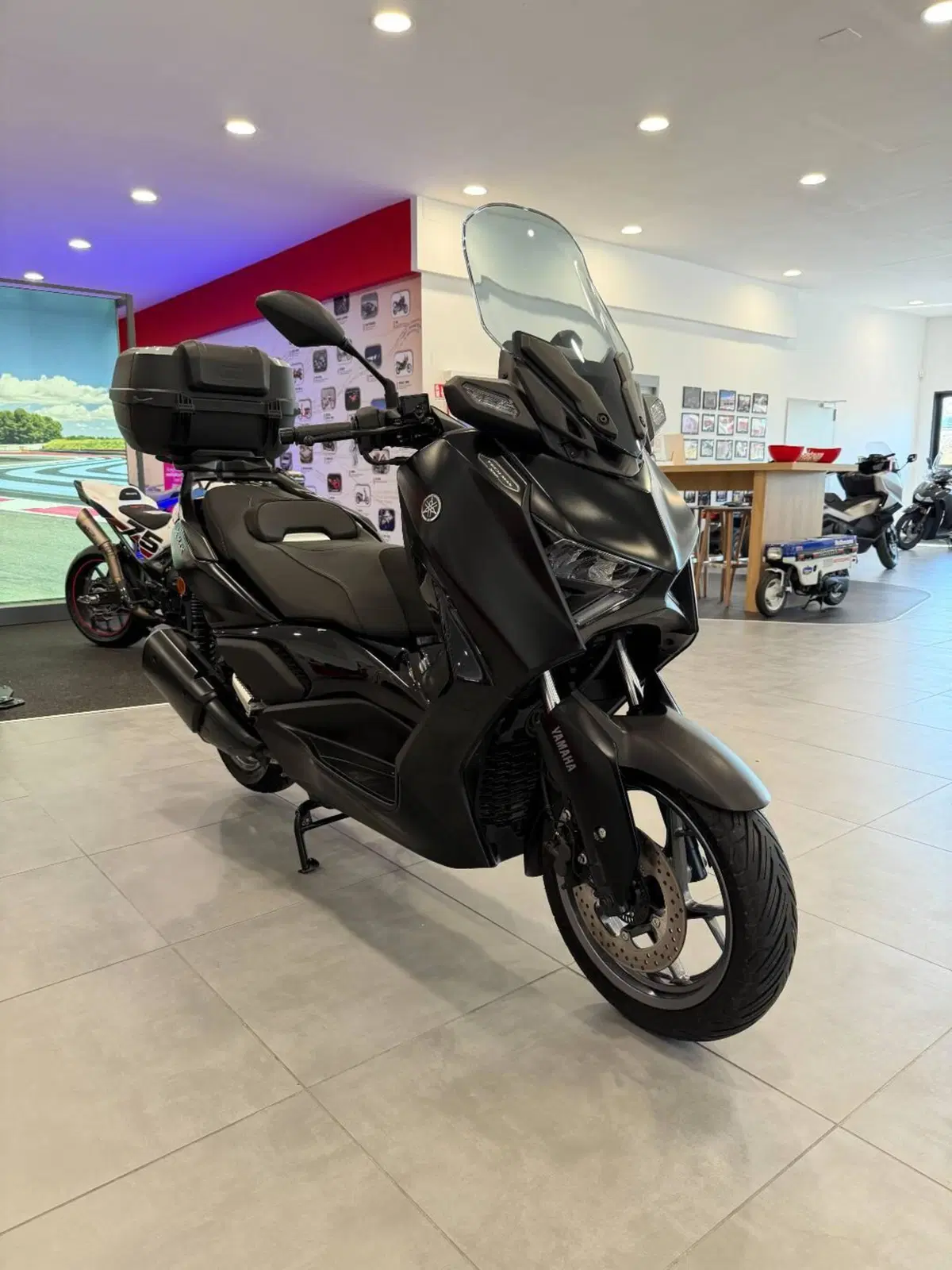 Yamaha X-Max 300 Tech Max (2021 - 24) (5)