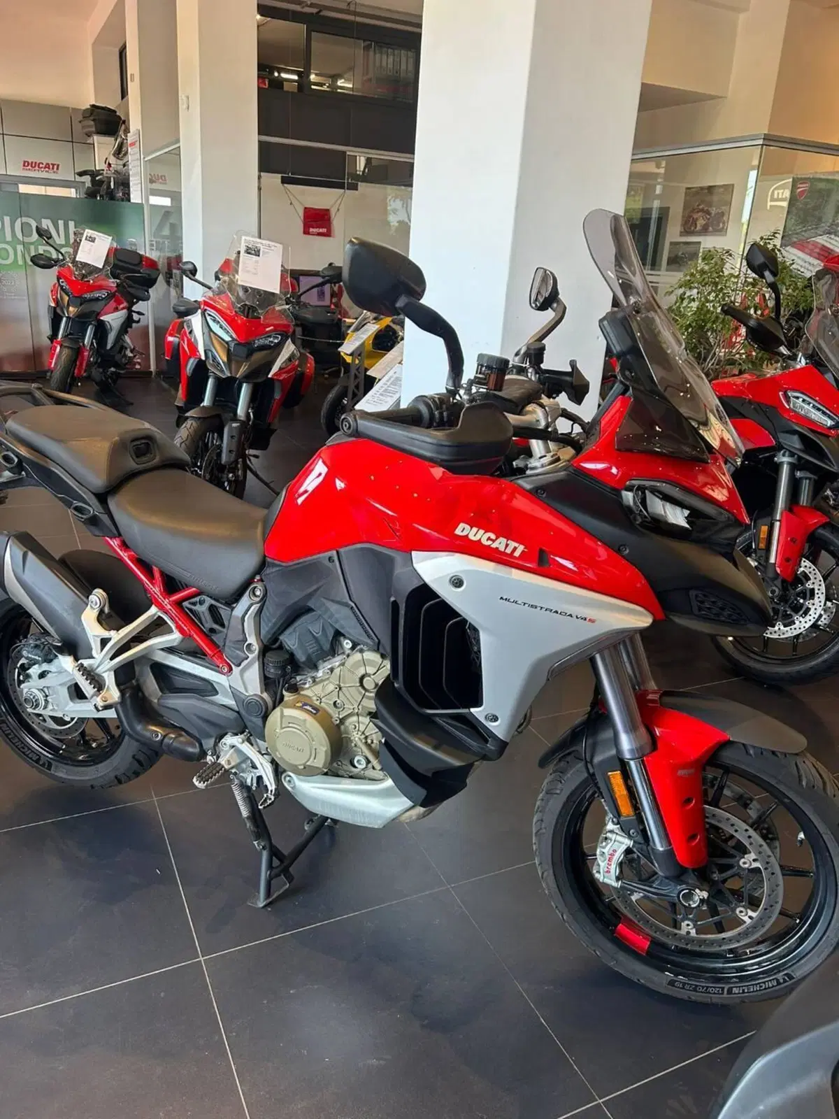 Ducati Multistrada V4 S (2021 - 24) (13)