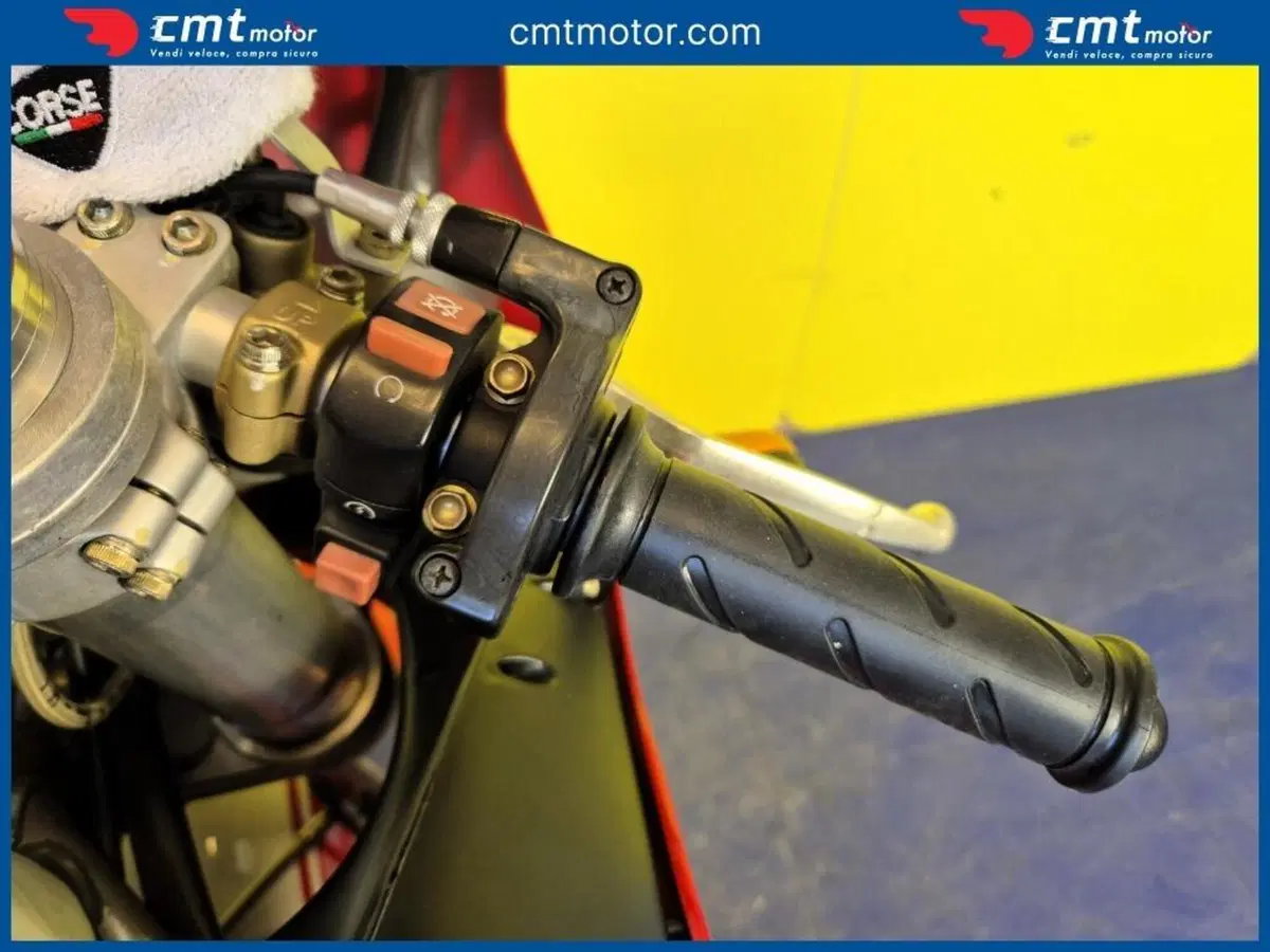 Ducati 748 Biposto (1998 - 03) (13)
