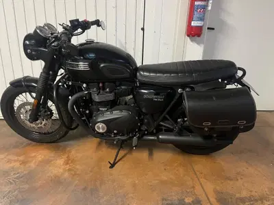 Triumph Bonneville T100 Black (2017 - 20) usata
