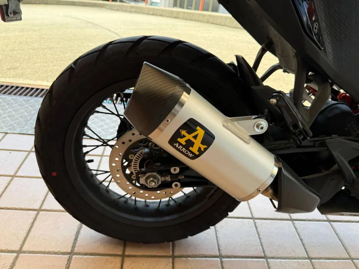 KTM 390 Adventure SW "Spooked Wheels" (2023 - 24) (12)