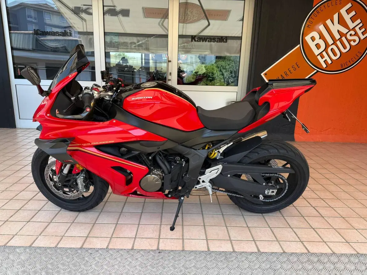 QJ Motor SRK 800 RR (2024)