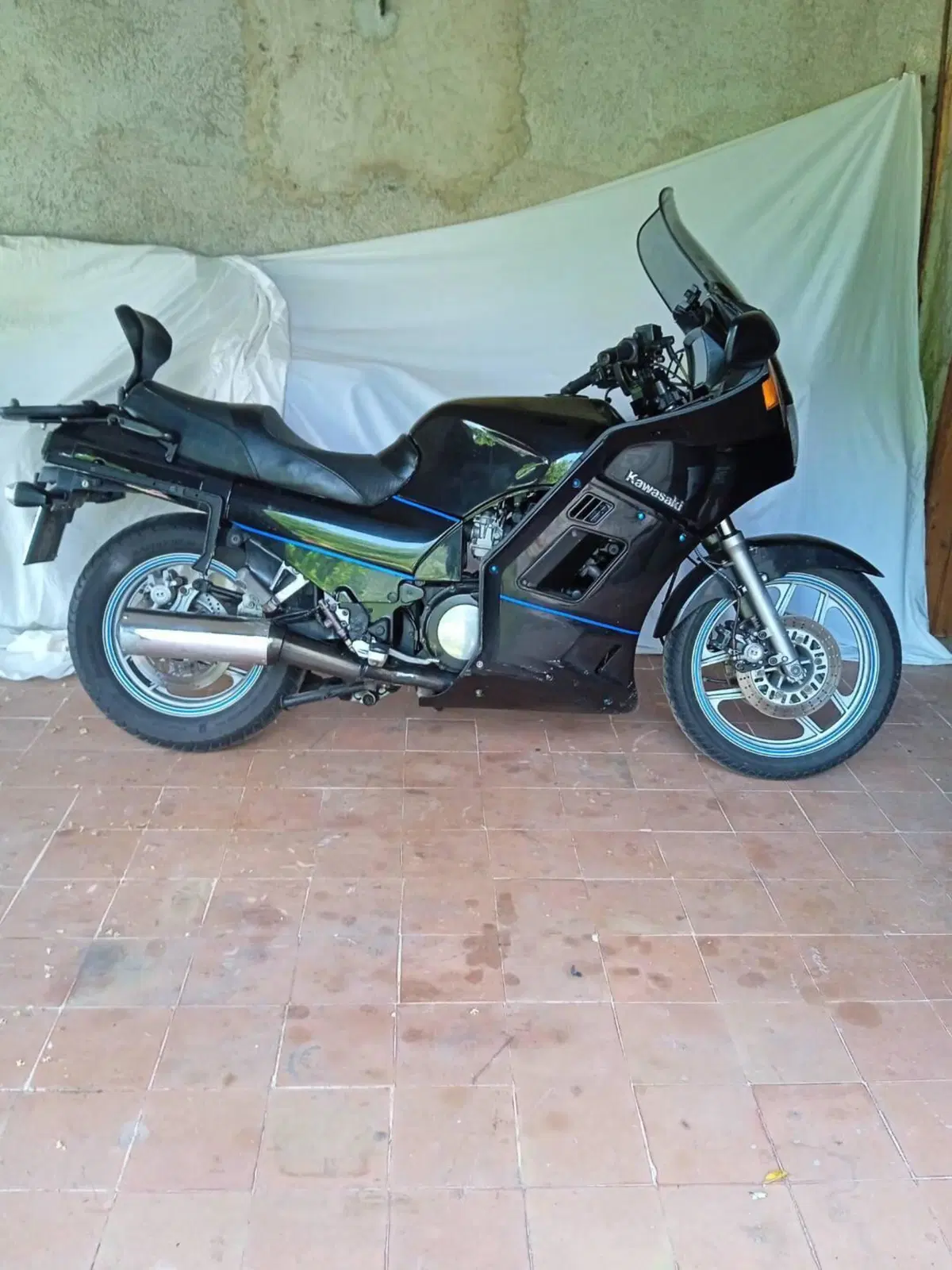Kawasaki Gtr1000