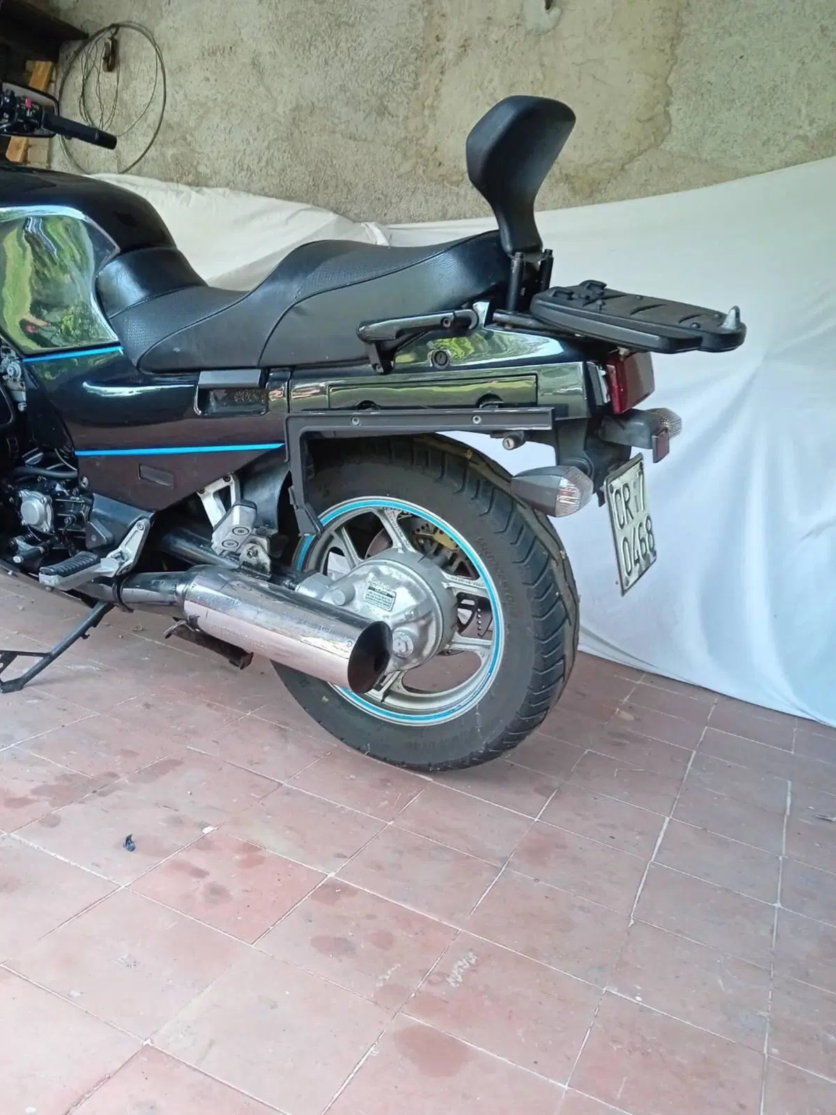 Kawasaki Gtr1000 (4)