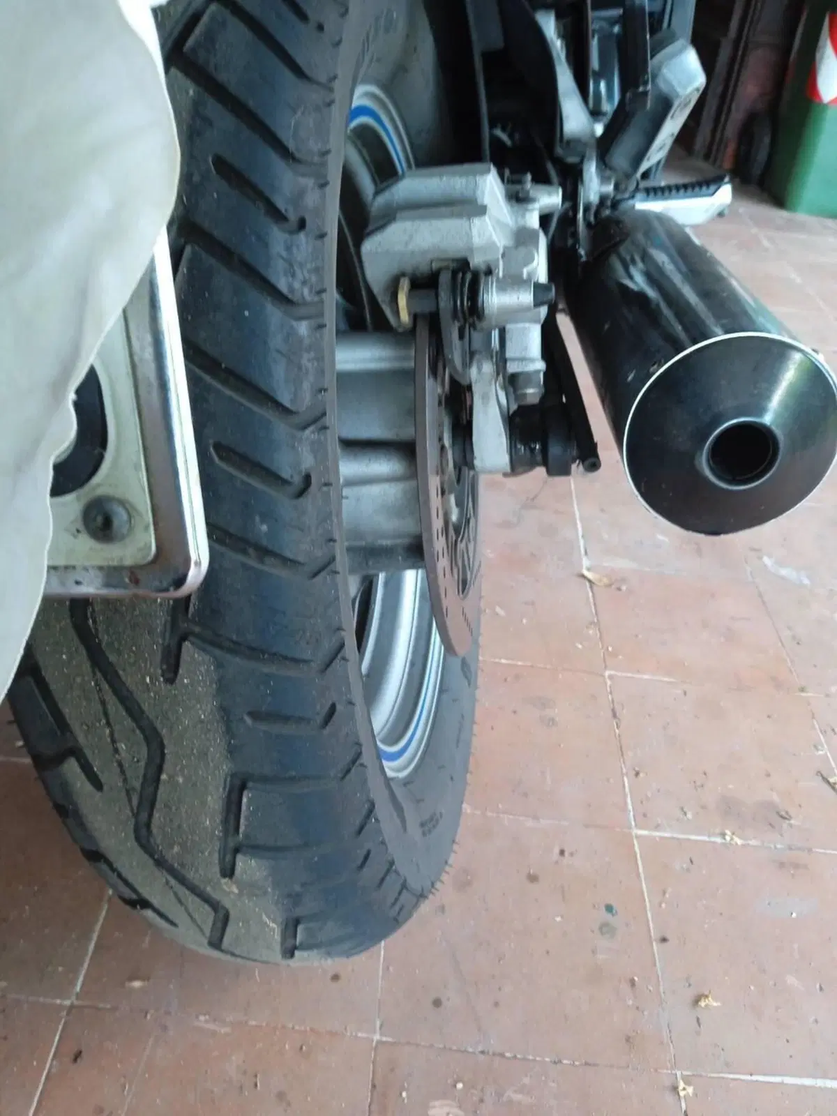 Kawasaki Gtr1000 (6)