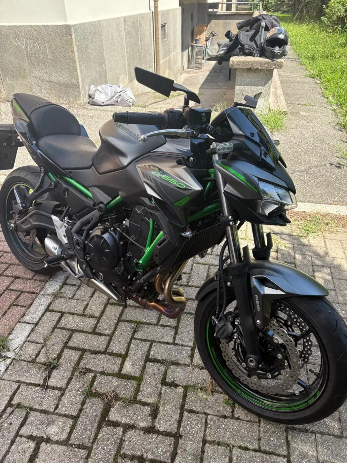Kawasaki Z 650 (2021 - 24) (3)