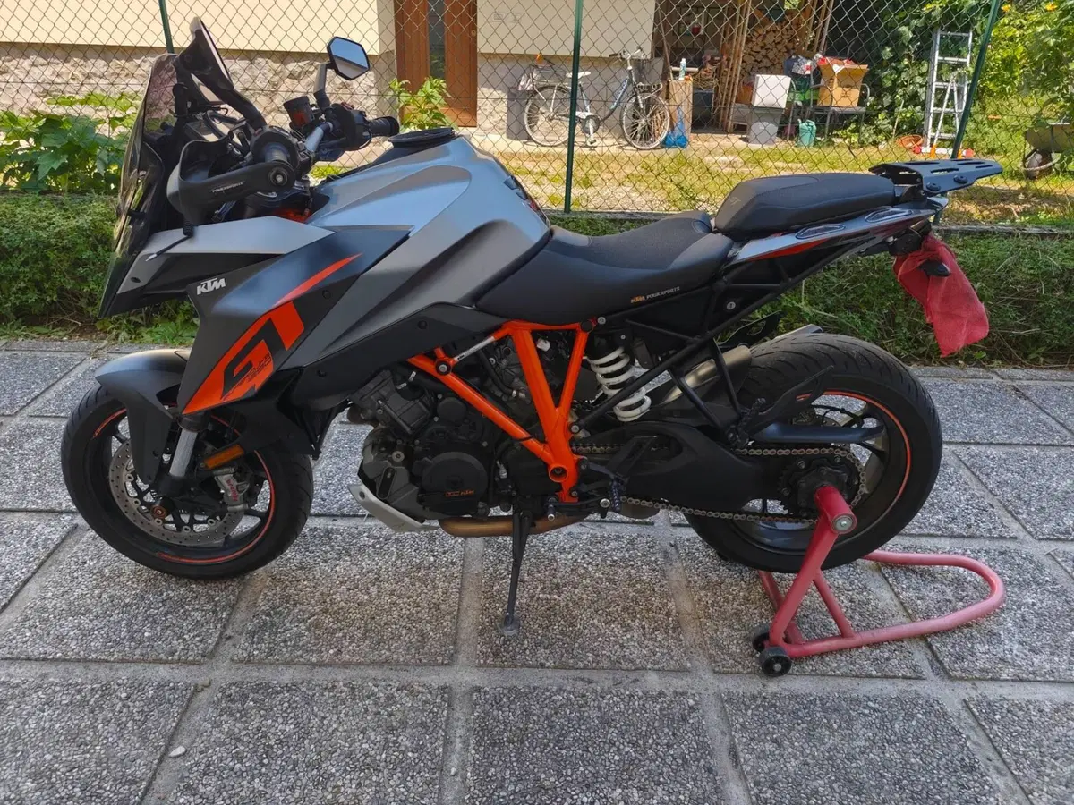 KTM 1290 Super Duke GT ABS (2016 - 18) (3)