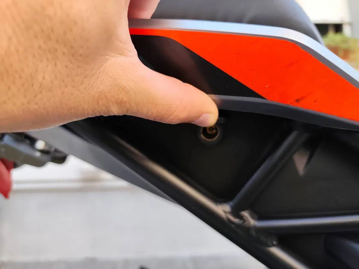 KTM 1290 Super Duke GT ABS (2016 - 18) (6)