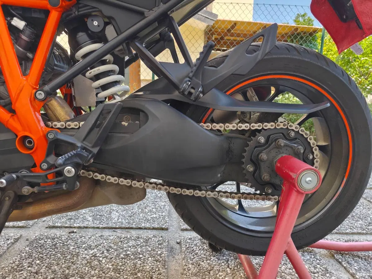 KTM 1290 Super Duke GT ABS (2016 - 18) (13)