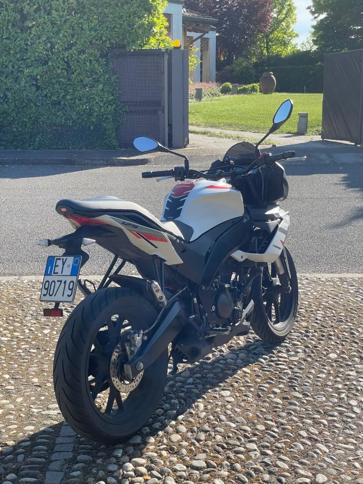 Aprilia Tuono 125 (2021 - 24) (4)