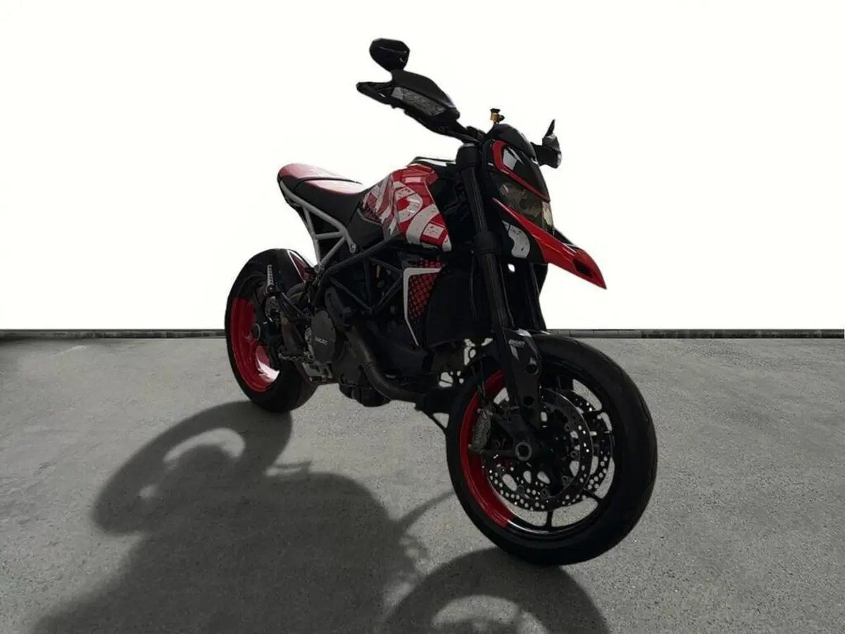 Ducati Hypermotard 950 RVE (2020) (2)