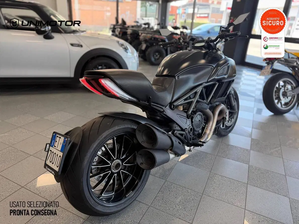 Ducati Diavel 1200 (2017 - 18) (3)