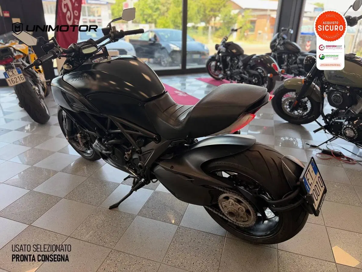 Ducati Diavel 1200 (2017 - 18) (4)
