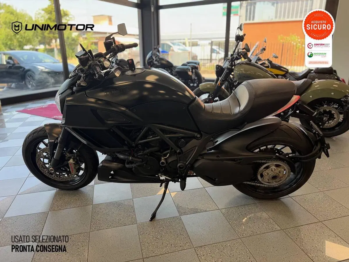 Ducati Diavel 1200 (2017 - 18) (5)