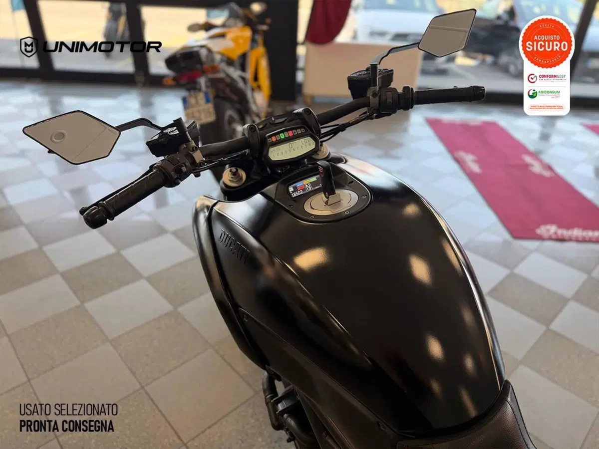 Ducati Diavel 1200 (2017 - 18) (10)