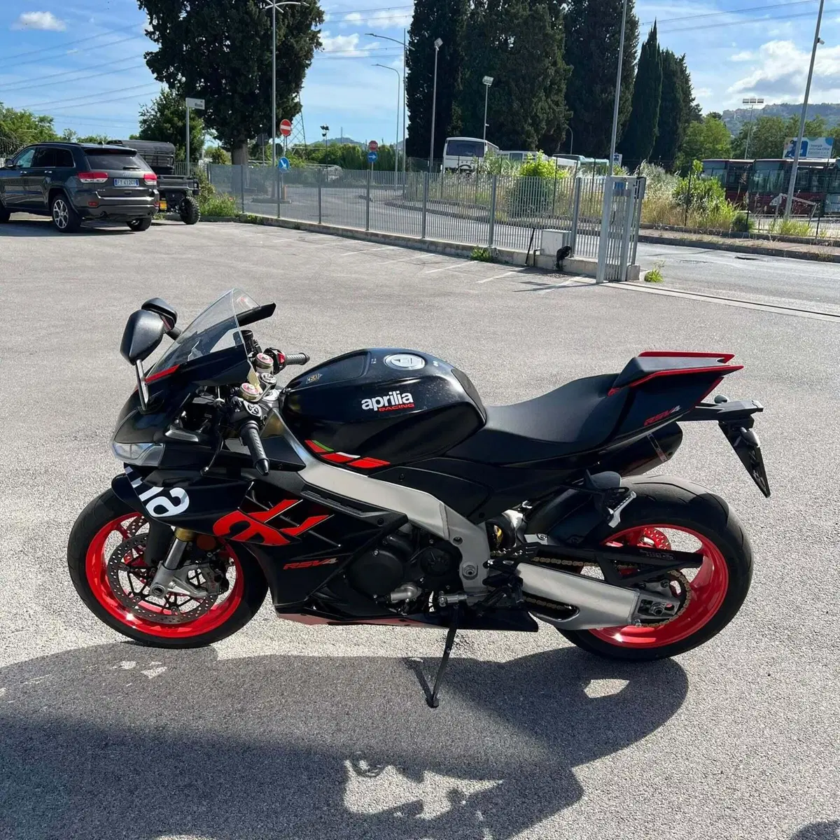 Aprilia RSV4 1100 (2021 - 24) (5)